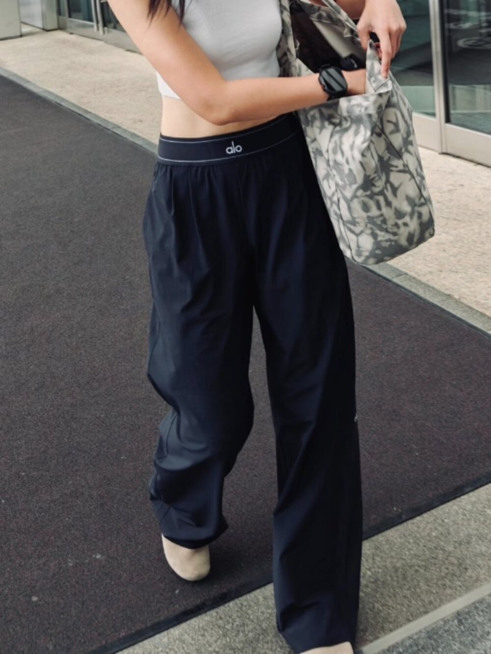 🥏ALO Yoga Suit Up Trouser Black (Regular)🎃Create a stylish and casual look - Picture 9 of 9